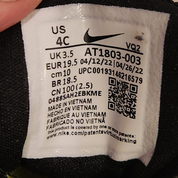 NWOT Nike Star Runner 2 Size 4 Toddler Color Black - Picture 8 of 9